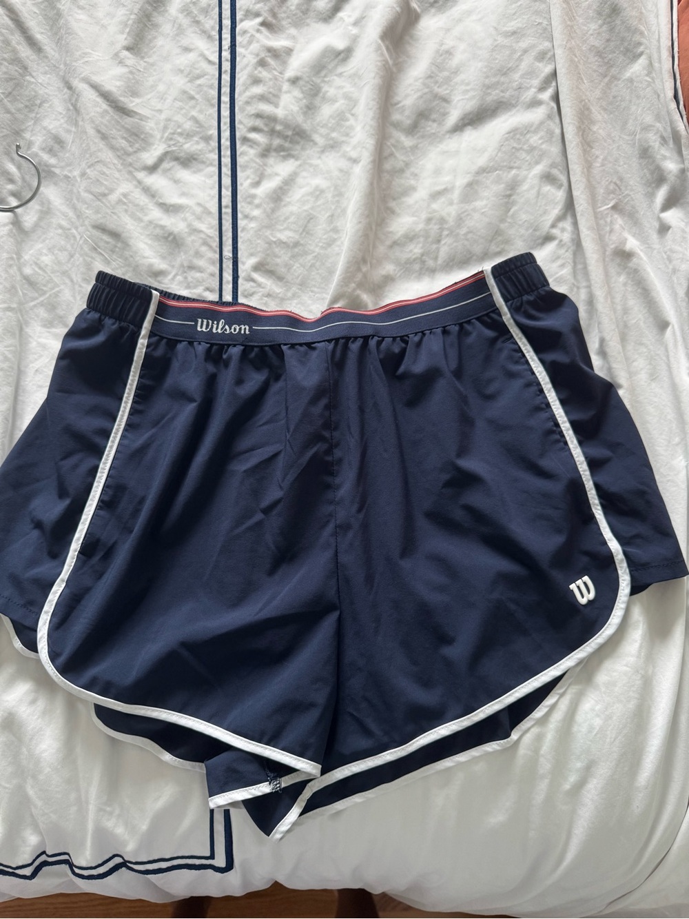 Women’s Wilson Navy Shorts with pockets - Size Small